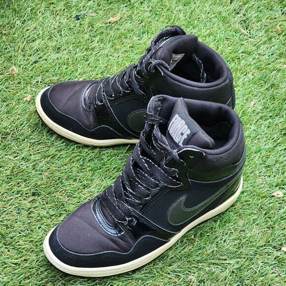 NIKE AIR FORCE - Womens Wedge Shoes - SIZE 6.5 - Picture 1 of 9